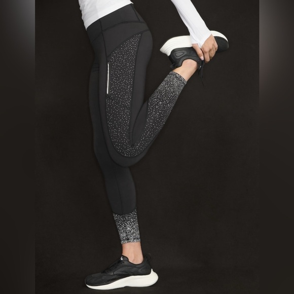Athleta Pants - NWOT  Athleta Rainier Orion Black Reflective Tight Size 1X